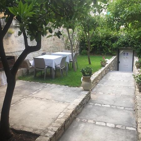 Апартаменти House Garden Модіка Екстер'єр фото